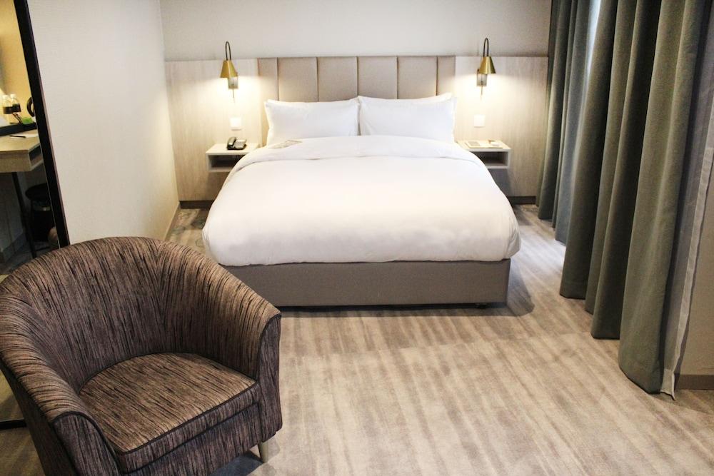 Mtree Hotel Puchong Esterno foto