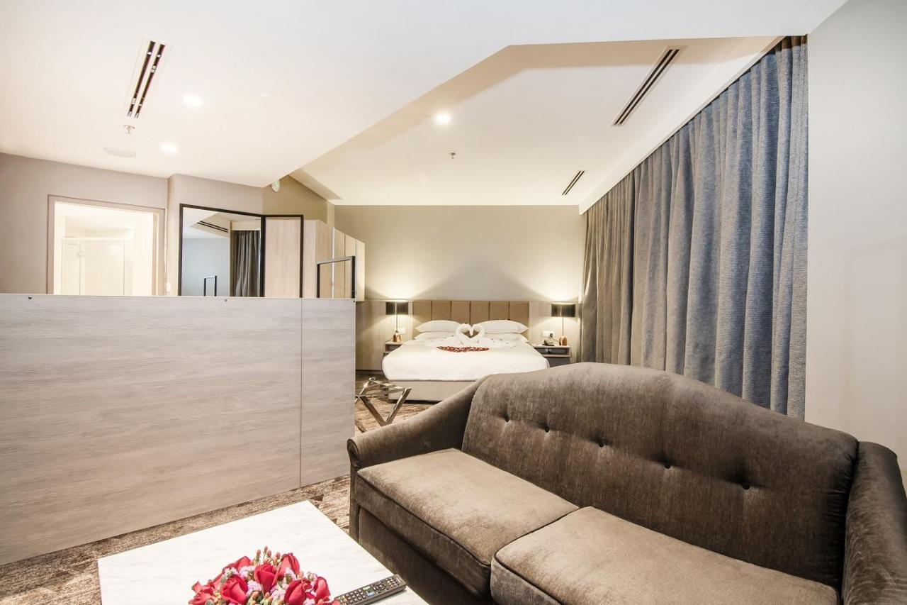 Mtree Hotel Puchong Esterno foto